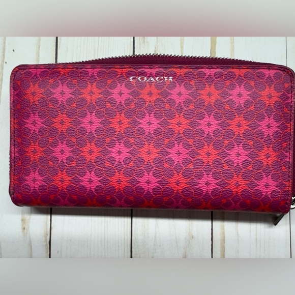 Coach Waverly Signature Accordion Zip Around Coated Canvas Wallet - Picture 7 of 7